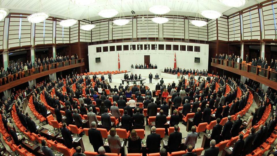 Meclis mesai yapmaya hazırlanıyor