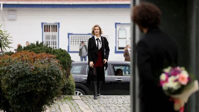 Mahir bıçaklanıyor!