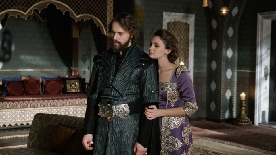 Yangının yaraları sarılıyor