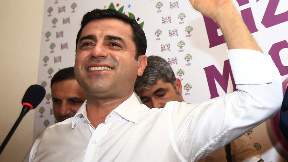 Demirtaş'a hapis cezası