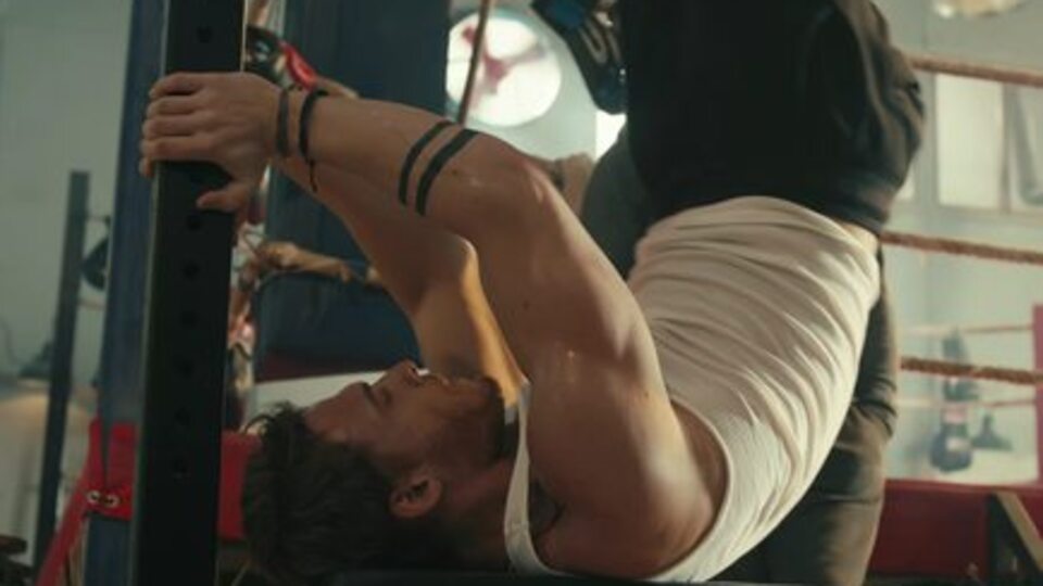 "Senin her şeyin olmaya geldim"