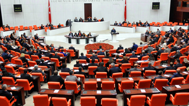 Torba kanun teklifi yasalaştı