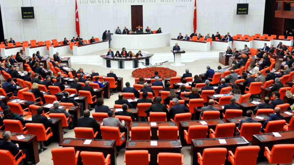 Torba kanun teklifi yasalaştı