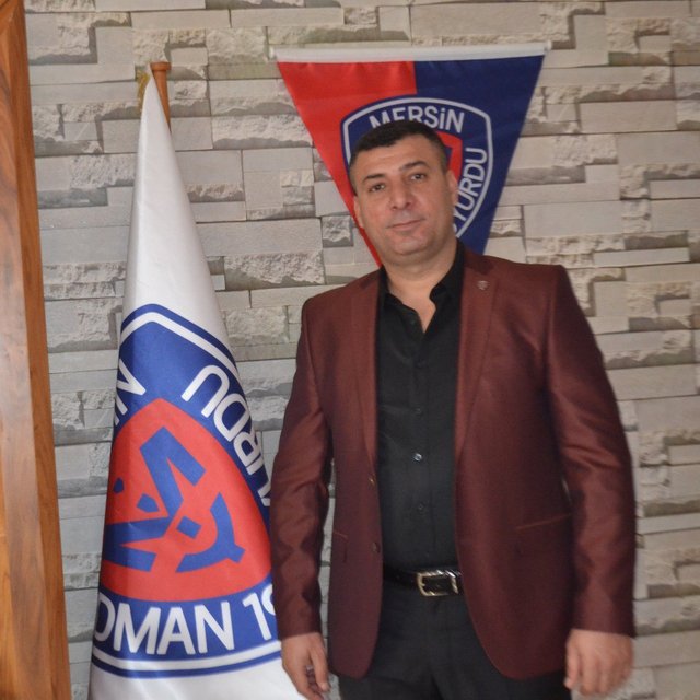 Olaylı kongrede başkan Mahmut Karak!