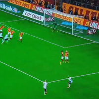 "Emre'ye çarpan Johnson golü..."