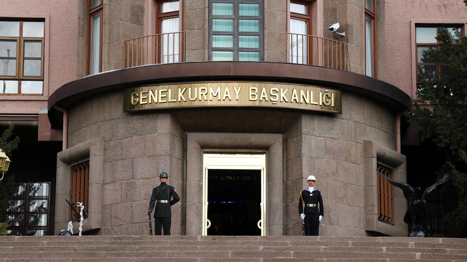 'Kozmik Oda'dan ilgisiz fotoğraflar çıkmış!