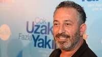 Cem Yılmaz'dan kötü haber