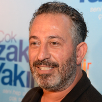 Cem Yılmaz'dan kötü haber