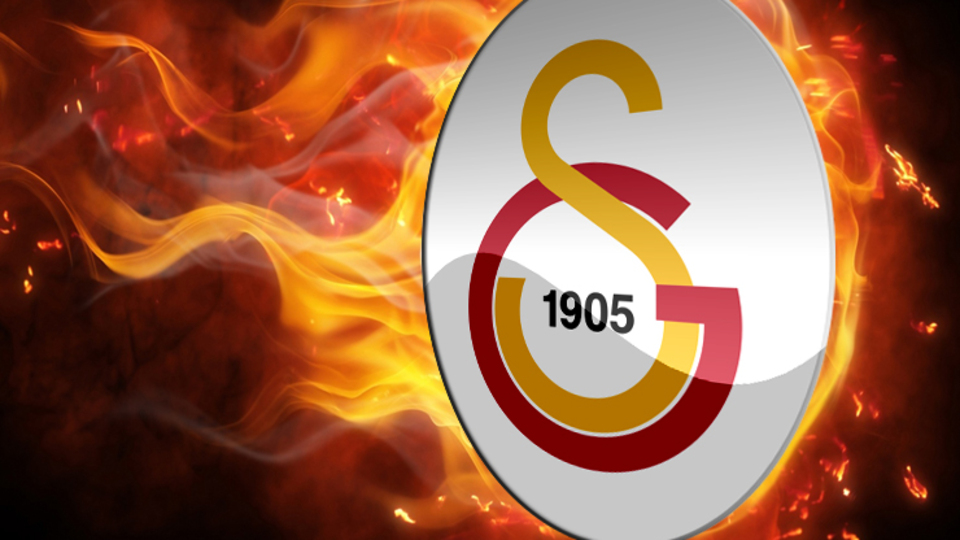 G.Saray'da iki isim kadro dışı!