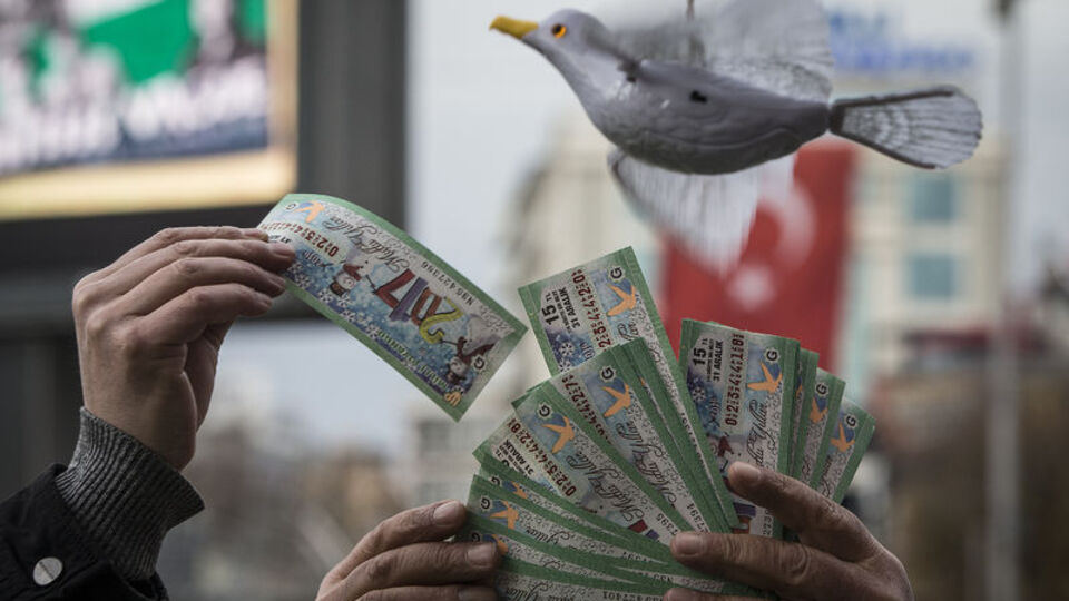 Büyük ikramiye 4'e bölündü