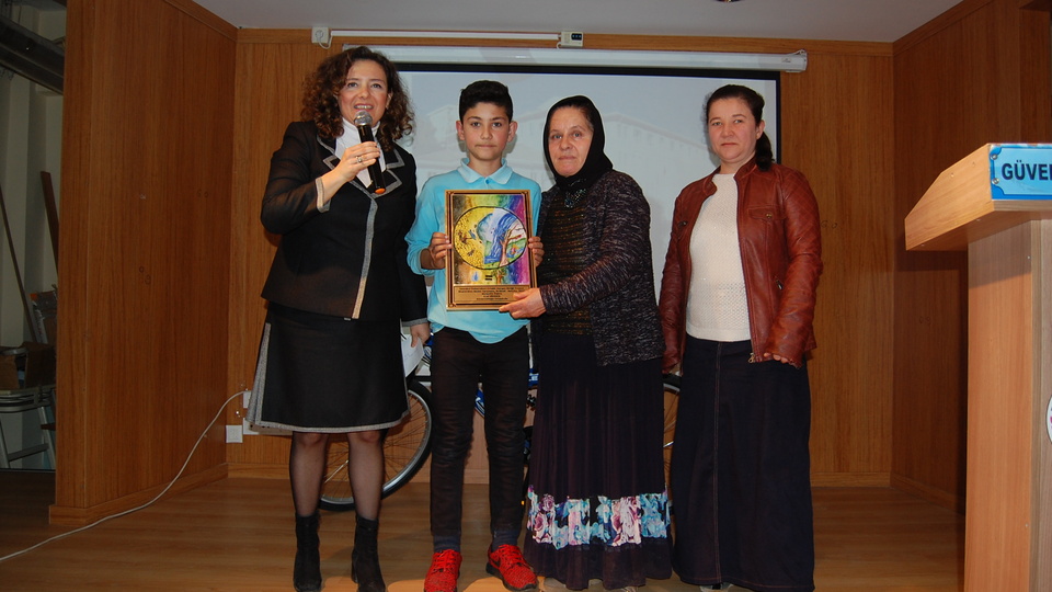 Avrupa Birliği'nden Başakşehir Güvercintepe Ortaokulu'na birincilik