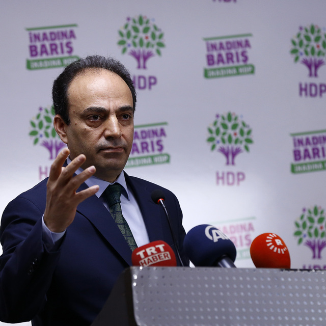 HDP'den İstanbul, Diyarbakır ve İzmir'de eş zamanlı kampanya