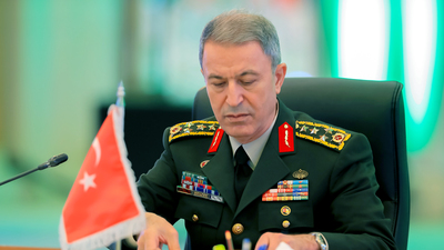 Genelkurmay Başkanı Akar, Pakistan'da mevkidaşı ile buluştu