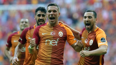 Galatasaray Podolski'yi sattı