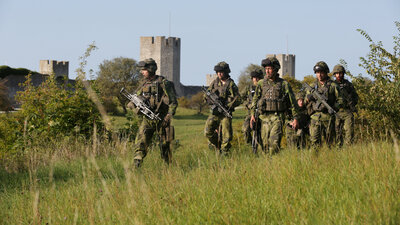 O ülkede zorunlu askerlik geri geliyor!