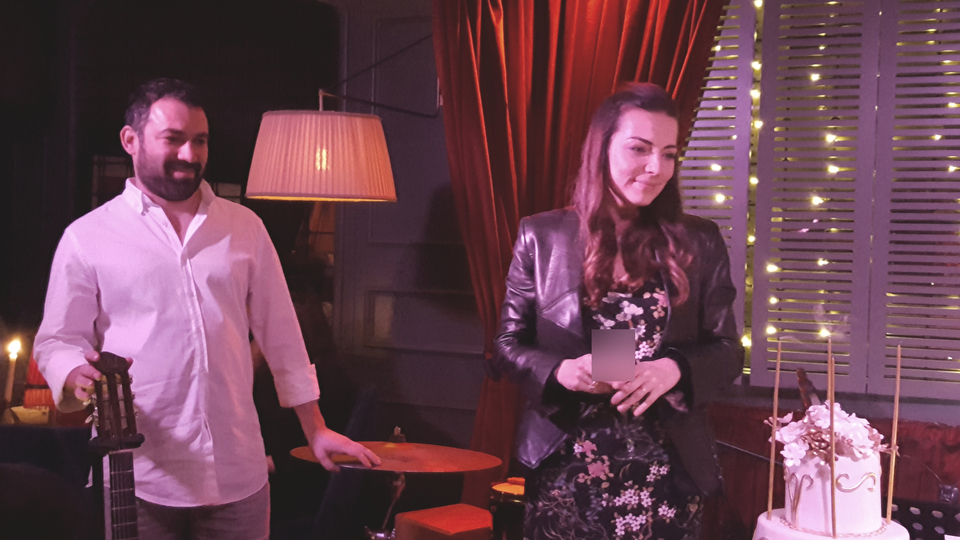 Burcu Kara'ya sürpriz parti