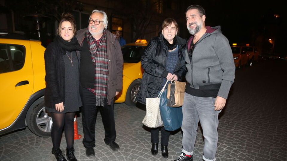 'Eşime oyunculuk dersleri veriyorum'