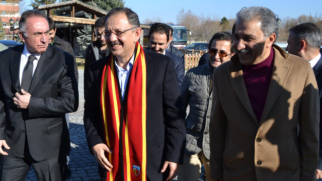 Bakan Özhaseki'den Kayserispor'a ziyaret!