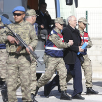 Eski 2. Ordu Komutanı Huduti hakim karşısında