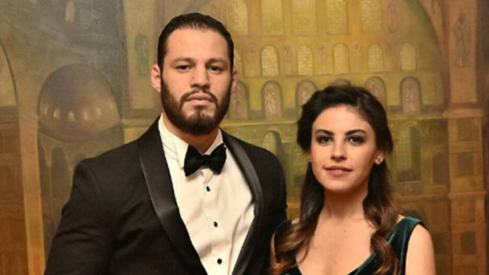 Avatar Atakan'dan eşine düğün hediyesi