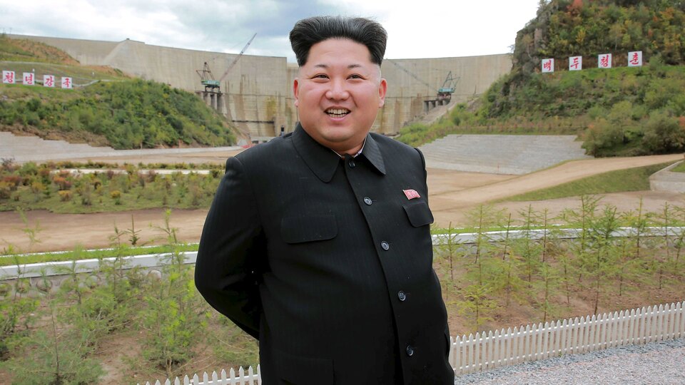 O ülkenin vatandaşlarını Kuzey Kore'ye hapsetti!