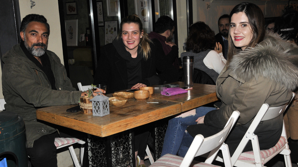 Tiyatro sonrası kahve molası