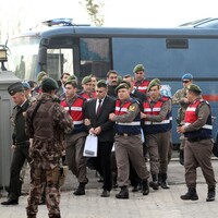 Mahkemede kağıt-kalem kavgası!