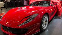 Ferrari'nin yeni canavarı! İki Türk siparişi verdi!