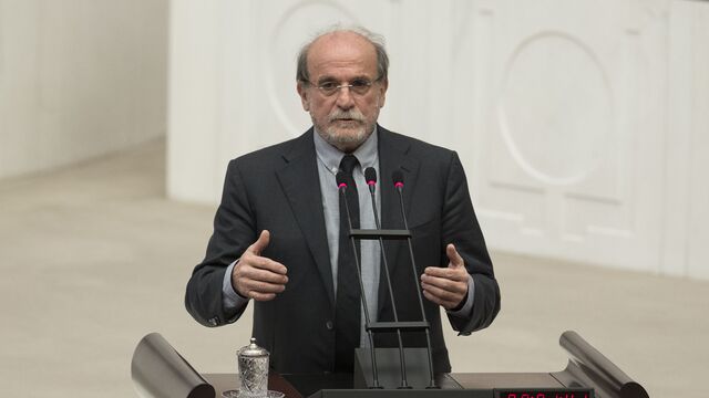 Kürkçü'ye İzmir'de 2 dava