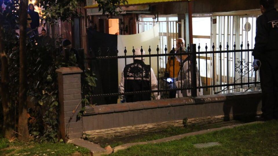 Demir korkuluklara saplanarak öldü