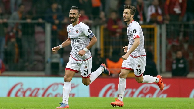 "Galatasaray'a gol atmayı seviyorum"