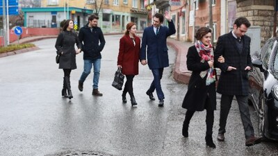 Nermin evden kaçmaya karar veriyor