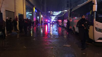 Hollanda Başkonsolosluğu önünde toplanan kalabalık dağıldı