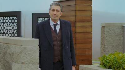 Dilara yüzüğü görüyor!