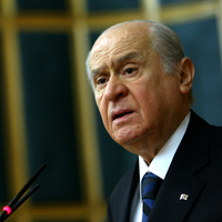 "Avrupa niye kayış atıyor, niye hopluyor?"