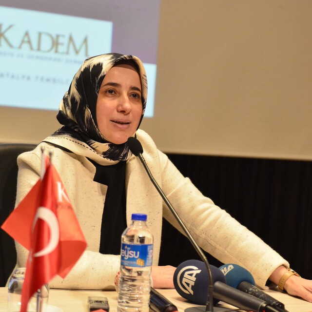 Cumhurbaşkanı Başdanışmanı: 'Evet' çıkarsa önce iki madde yürürlüğe girecek