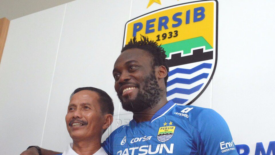 Essien'in yeni adresi şaşırttı!