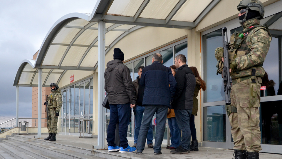 Hava Harp Okulu öğrencileri tahliye edildi