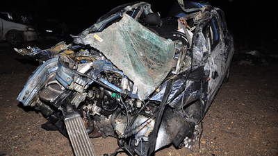 Asker çocuklarını birliğine teslim eden aile dönüş yolunda kaza yaptı