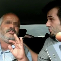 Otostopla arabasına alıp bir bir anlattırıyor!