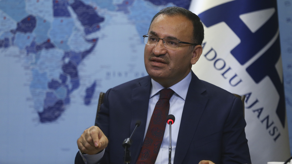 "FETÖ 'hakimleri, savcıları etkileyin' diye yeni talimat verdi"