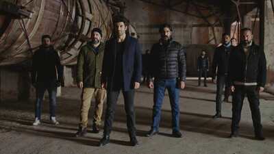 Taşlar yerine oturuyor