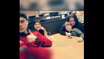 Boğazını kesip, ağzına pamuk tıkadı! Ölmeden önce oğlunu kurtarmış!