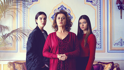 Fazilet Hanım ve Kızları oyuncuları kimler?