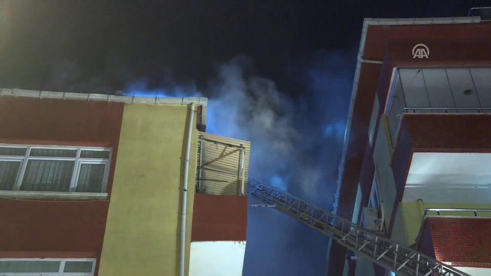 Güngören'de yangın