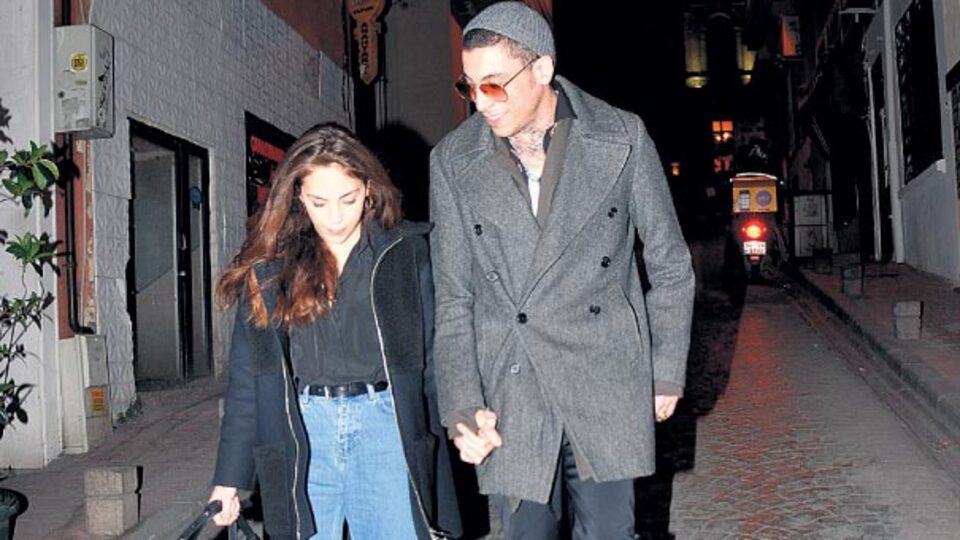 Öykü Karayel ve Can Bonomo el ele