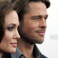 'Brad Pitt ve Angelina Jolie sürekli telefonlaşıyor'