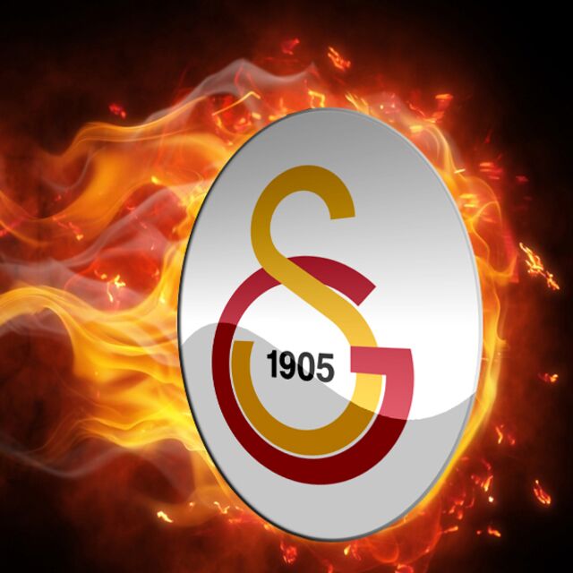 G.Saray yönetimi Hakan Şükür ve Arif Erdem için toplanıyor!