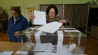 Bulgaristan'daki seçimden 5 partili meclis çıktı