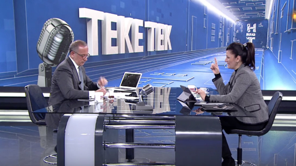 "Tayyip Erdoğan üzerinden sistem tartışması yapmak ülkemize ayıp"